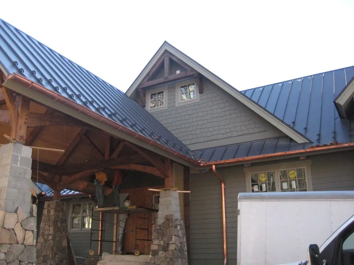Craftsman Roofing team delivering quality roofing work in Avondale